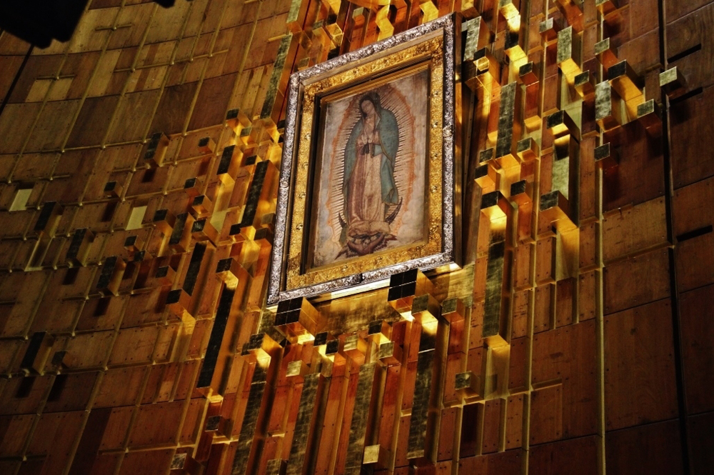 Virgem de Guadalupe "continua convertendo" corações hoje