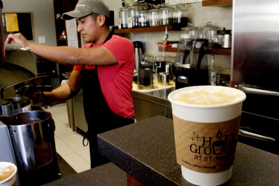 Com fé e café igrejas nos Estados Unidos abrem cafeterias