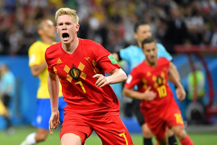 A Bélgica, do craque De Bruyne, tenta hoje chegar a uma final inédita da Copa do Mundo.