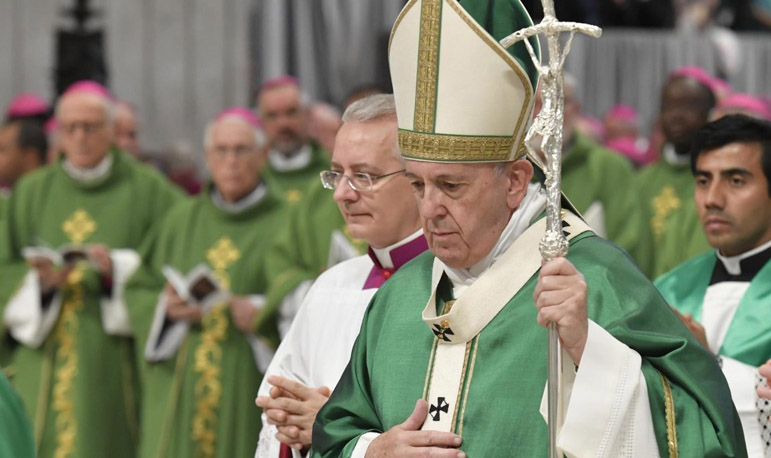 Papa Francisco preside missa de abertura do sínodo, especial para a Amazônia, na Basílica de São Pedro, no Vaticano.