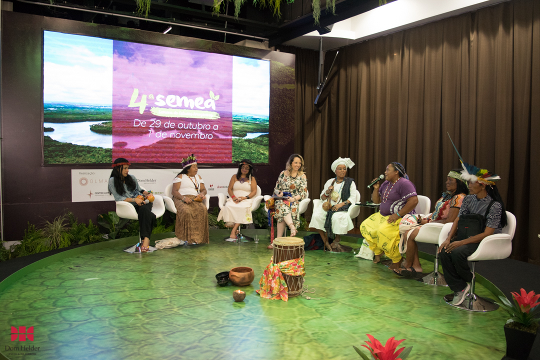 Vivia Cardoso na mesa 'Mulheres dos povos tradicionais da Amazônia: Lutas e desafios' durante a Semea 2019