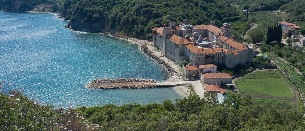 O mosteiro de Esphigmenou é um dos 20 mosteiros do Monte Athos