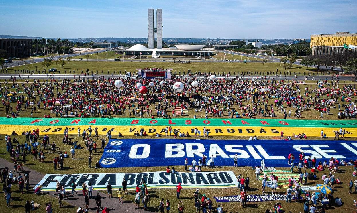Brasil vive polarização entre petistas e bolsonaristas