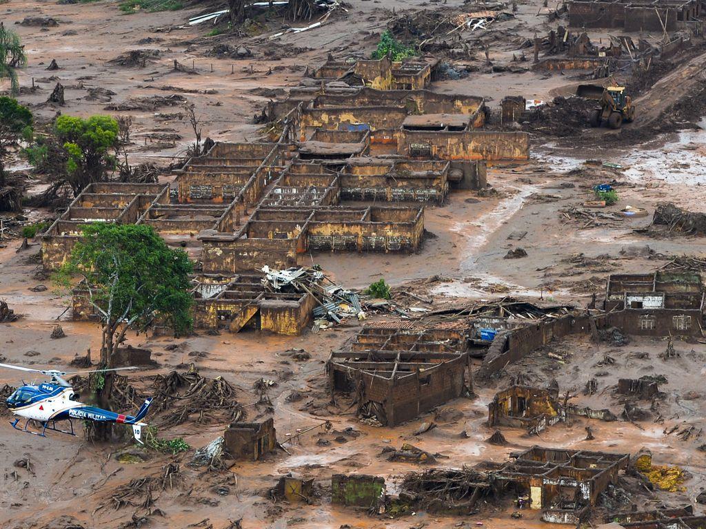 Rompimento da barragem de Fundão causou a maior tragédia ambiental do Brasil