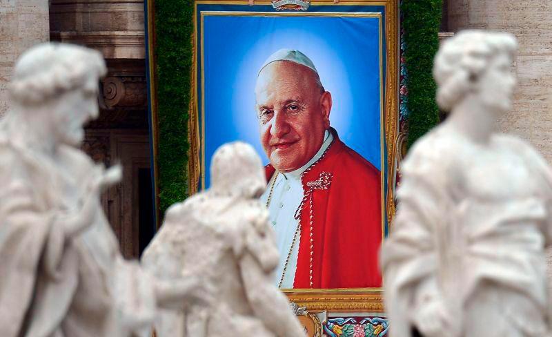 Imagem de João XXIII, nas ruas de Roma, por ocasião de sua santificação
