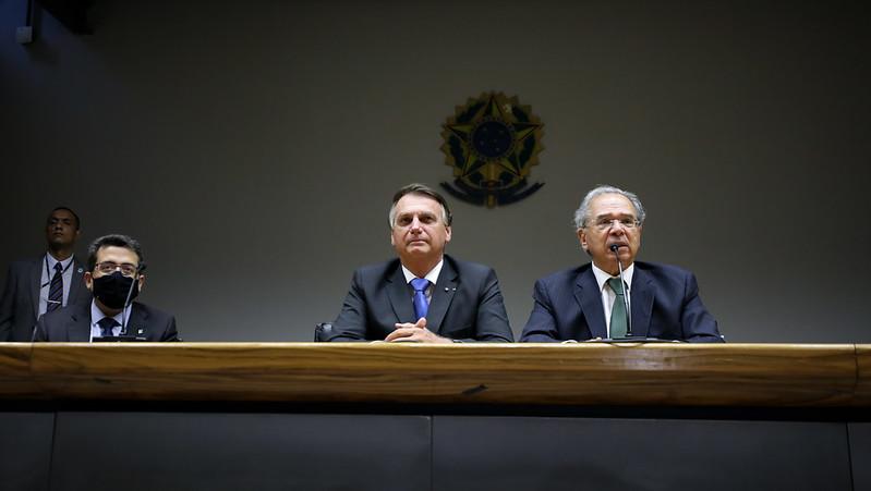 Governo Bolsonaro tenta amenizar impacto após furar o teto de gastos