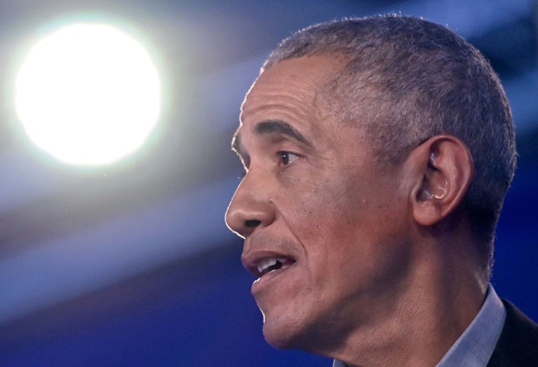 Barack Obama fala ao público na conferência sobre mudança climática da ONU (COP26) em Glasgow, 8 de novembro de 2021
