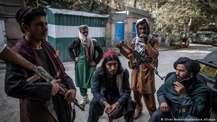 Combatentes talibãs. Grupo fundamentalista islâmico tomou o poder em 15 de agosto