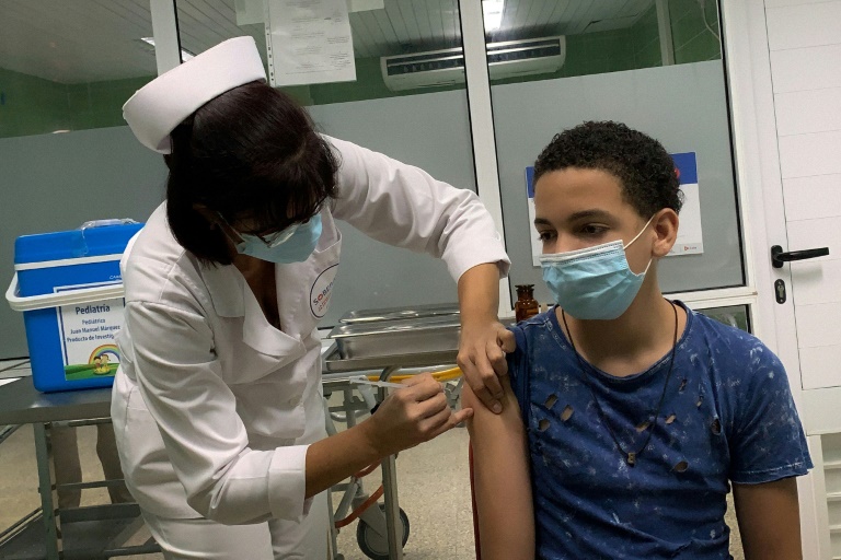 (Agosto) Vacinação em Cuba