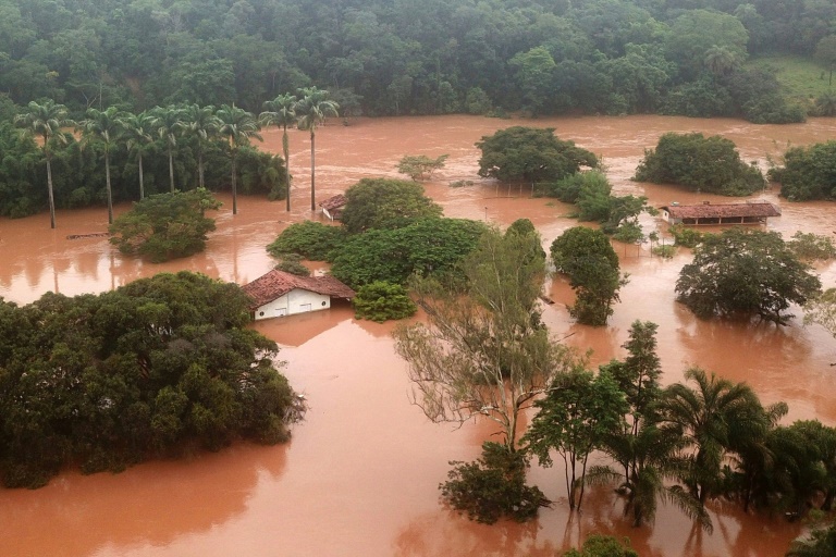 Inundação em Juatuba, Minas Gerais