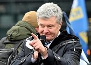Ex-presidente ucraniano Petro Poroshenko chega em Kiev, em 17 de janeiro de 2022 (Genya SAVILOV/AFP)