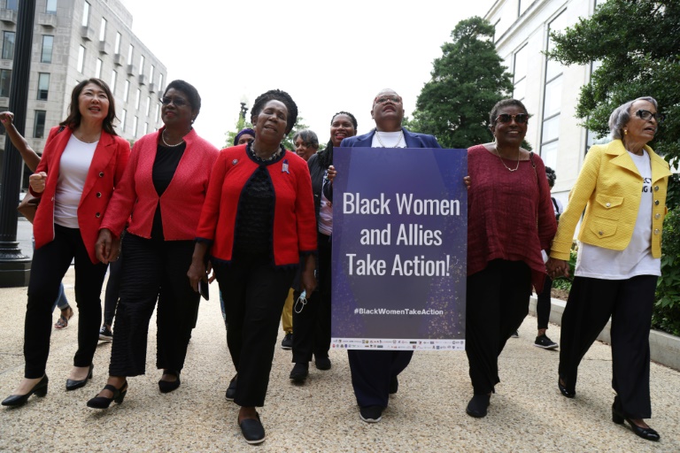 (Arquivo) Ativistas em defesa do direito ao voto das minorias realizam manifestação em frente ao Capitólio, em Washington, em 29 de julho de 2021