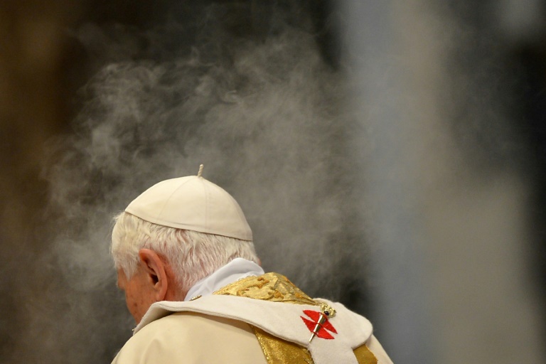 O papa emérito Bento XVI em foto de arquivo de 25 de novembro de  2012 no Vaticano