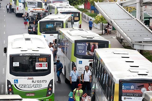A paralisação também provoca registro de congestionamento em diversos pontos do Rio
