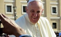 O papa Francisco presidiu cerimônia de canonização de 10 novos santos (Vincenzo PINTO/AFP)