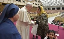 Dispensário Santa Marta atende hoje mais de 400 menores gratuitamente / (Vatican Media)