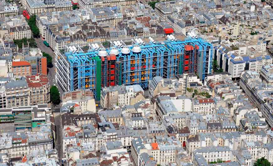 O centro Pompidou foi criado para ser temporário, mas foi mantido por sua inovação (Boris Horvat/AFP)