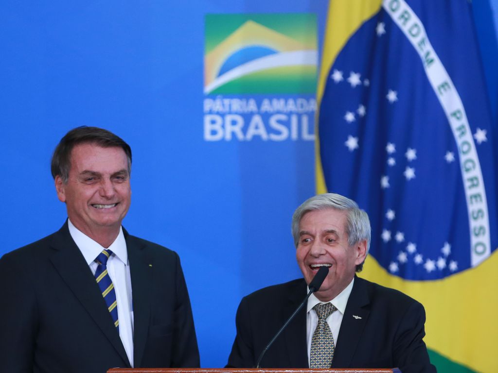 Partidos recorrem à PGR contra o ministro do Gabinete de Segurança Institucional (GSI), Augusto Heleno, por relatórios para orientar a defesa de Flávio Bolsonaro (Valter Campanato/ABr)